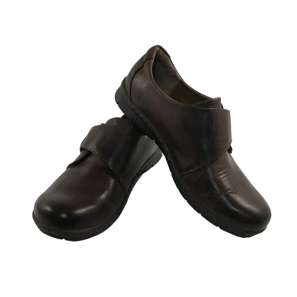 B.O.C BORN BROWN LEATHER ADJUSTABLE STRAP BUTTON SLIP ON COMFORT CLOGS WOMENS SI